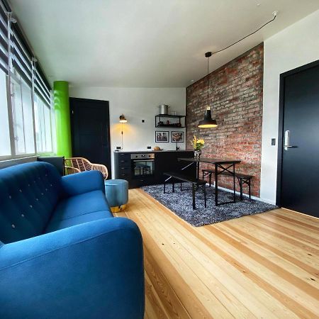 Broncks Apartment 2 - Modern 2-Bedroom In The Heart Of Τόρσχαβν Εξωτερικό φωτογραφία