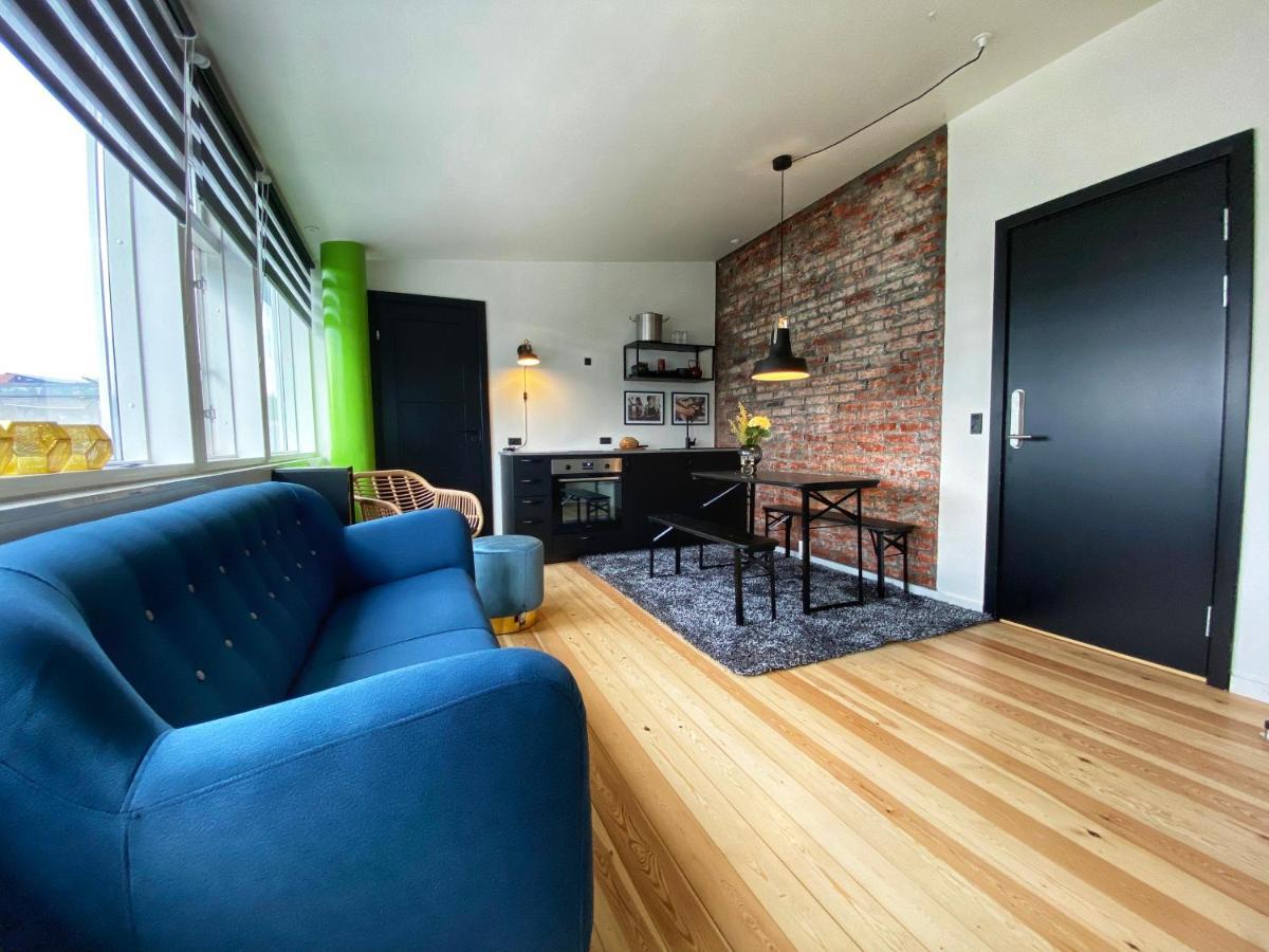Broncks Apartment 2 - Modern 2-Bedroom In The Heart Of Τόρσχαβν Εξωτερικό φωτογραφία
